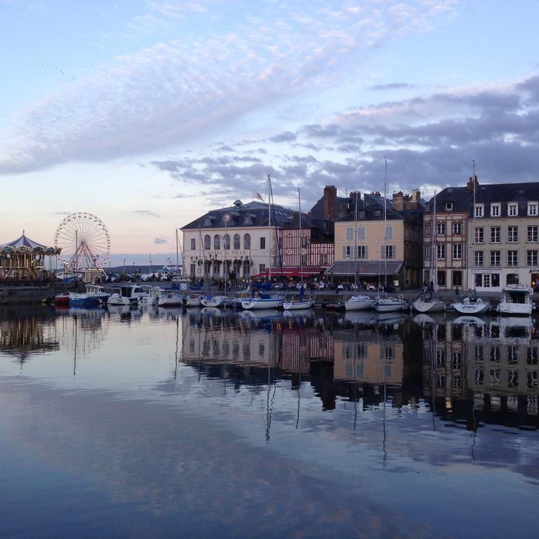 Chambres Chez L'Habitant Capucine Honfleur Exteriér fotografie